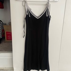 Black simple dress